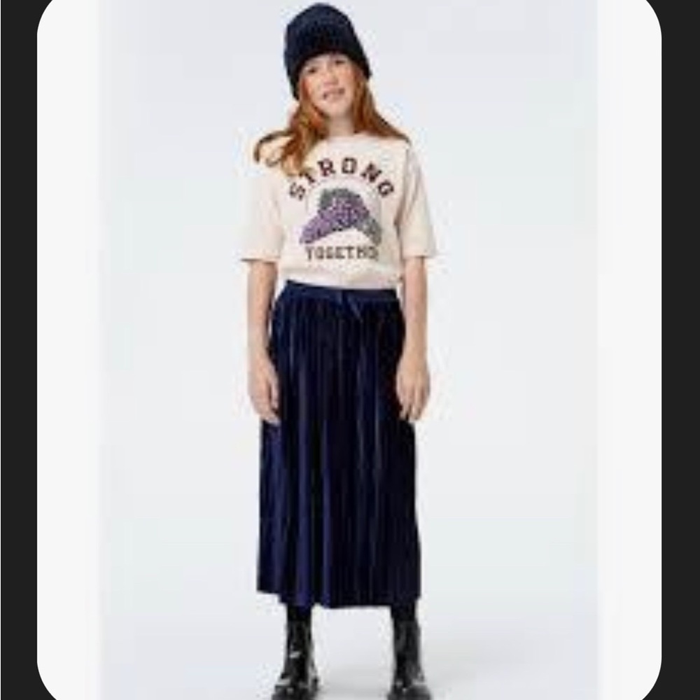 Molo Navy velvet feeling Blue Kids Skirt. Euro size 110/116